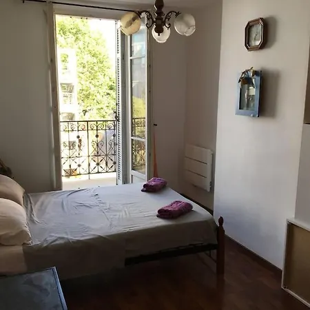 Apartment Flc-2 Rooms, 6p, Lift, Balconies, Quiet, Station 5 Mins *