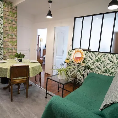 Apartment Flc-2 Rooms, 6p, Lift, Balconies, Quiet, Station 5 Mins