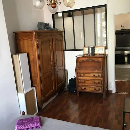 Flc-2 Rooms, 6p, Lift, Balconies, Quiet, Station 5 Mins Apartment