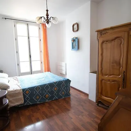 Flc-2 Rooms, 6p, Lift, Balconies, Quiet, Station 5 Mins Apartment