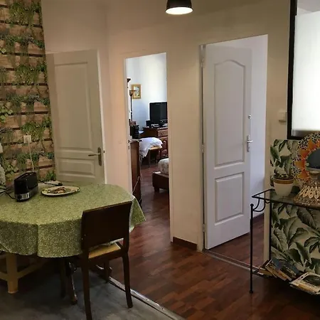 Apartment Flc-2 Rooms, 6p, Lift, Balconies, Quiet, Station 5 Mins